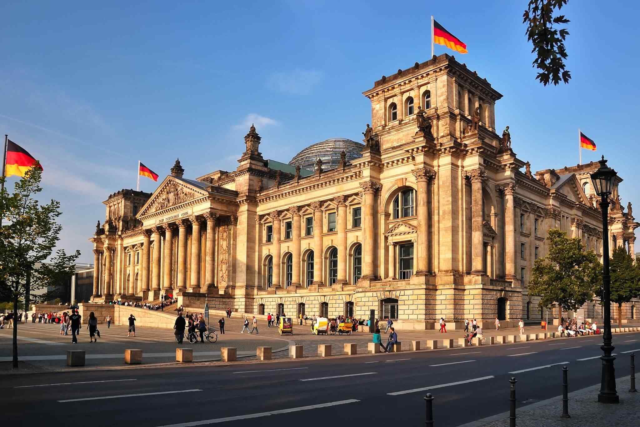 https://novatravel.mk/wp-content/uploads/2018/09/destination-berlin-01.jpg