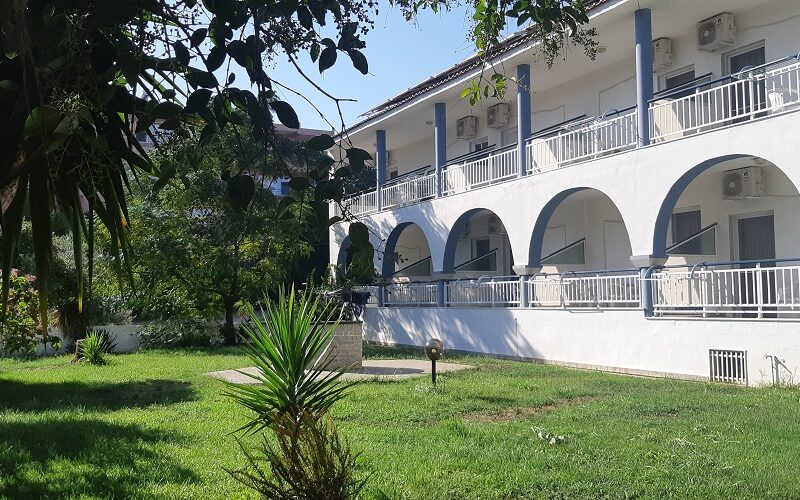 ВИЛА ПЕТРИДИС