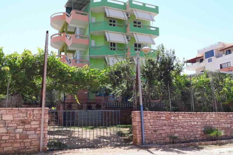 ВИЛА БУШАТИ