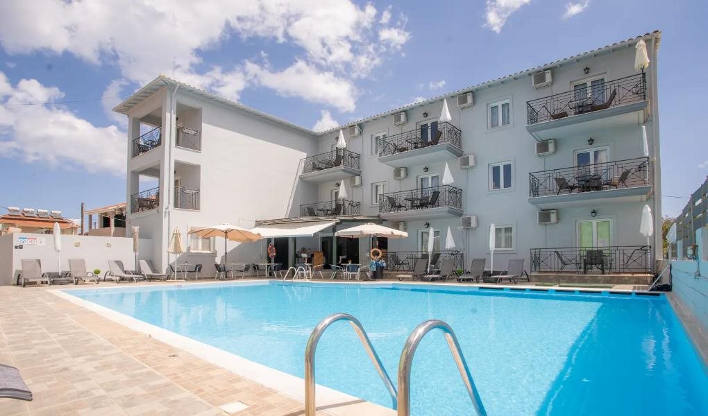 VILLA KOSTAS & SOPHIES-Нидри