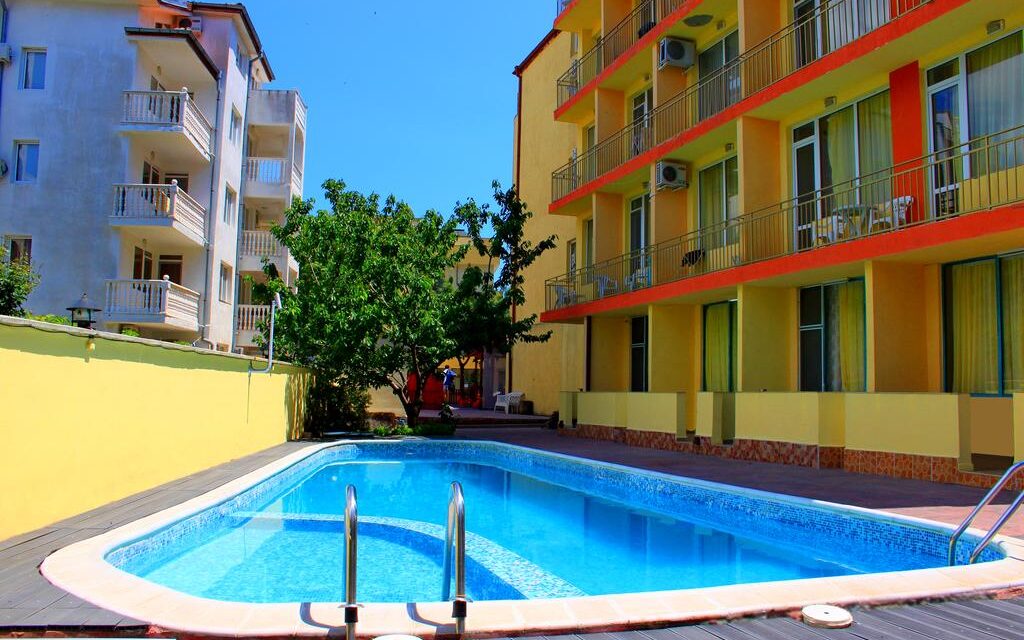 RYOR 3*